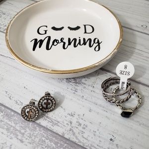 New gift set earrings, rings and plate